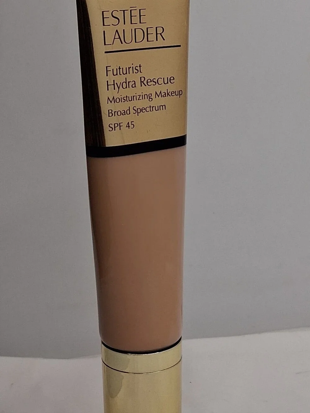 Futurist Hydra 1N2 ECRU RescueMoisturizing Foundation SPF 45/new